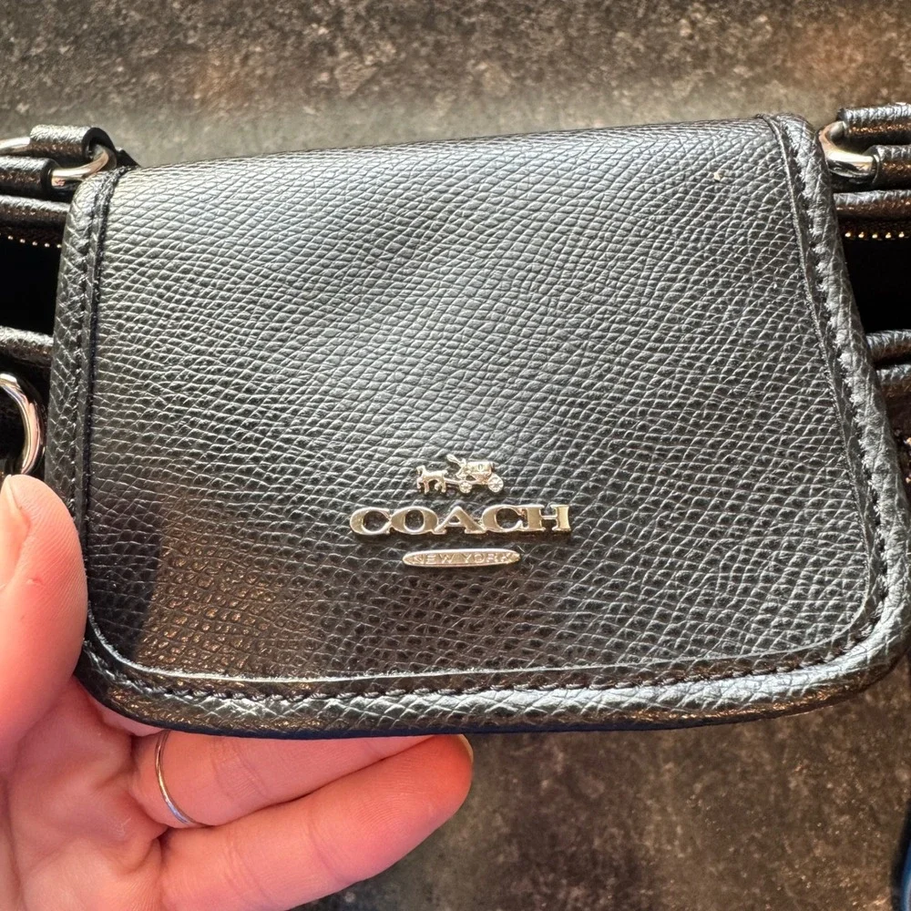 Coach‎ Signature Ward Tote Black Canvas